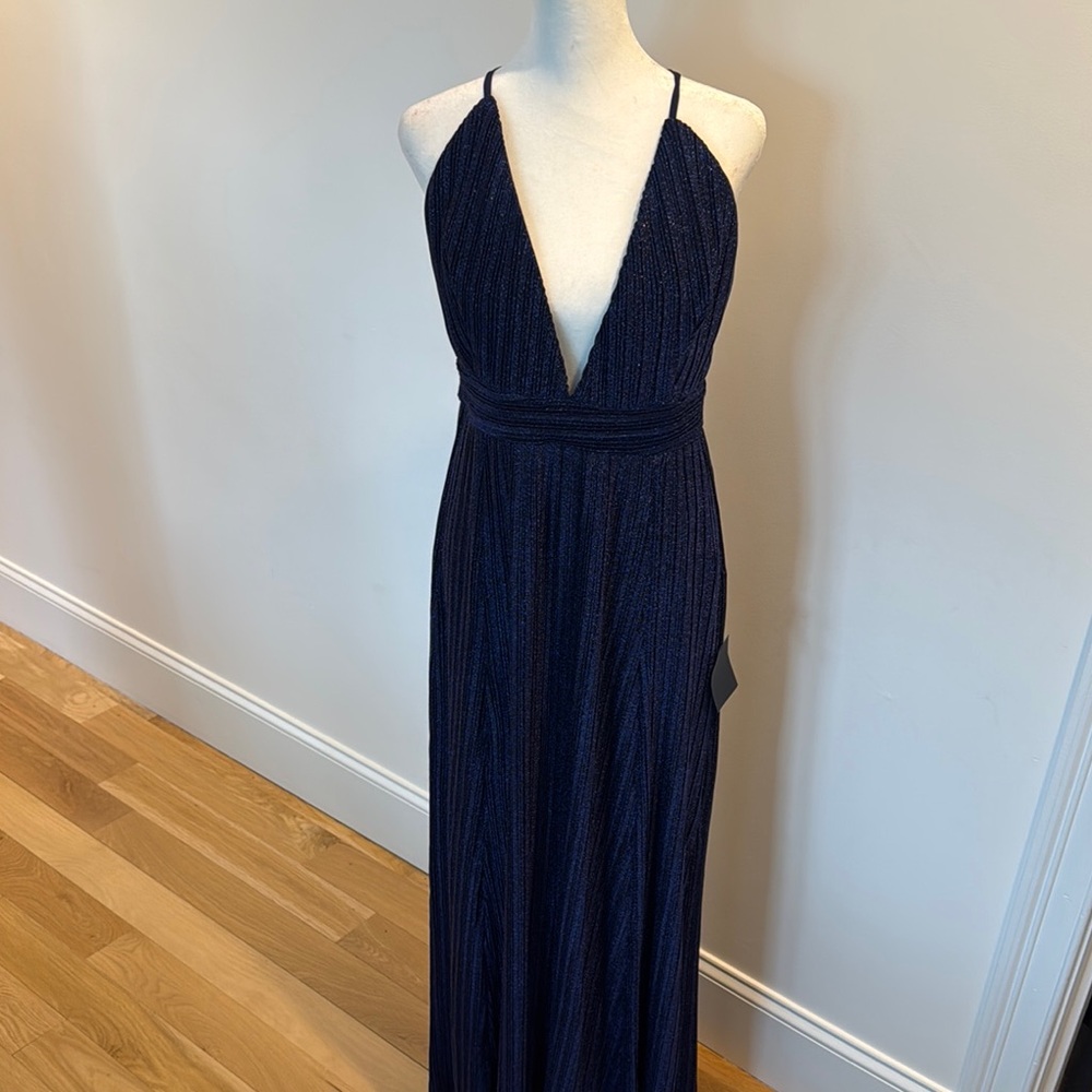 Elegant Navy Blue Evening Gown